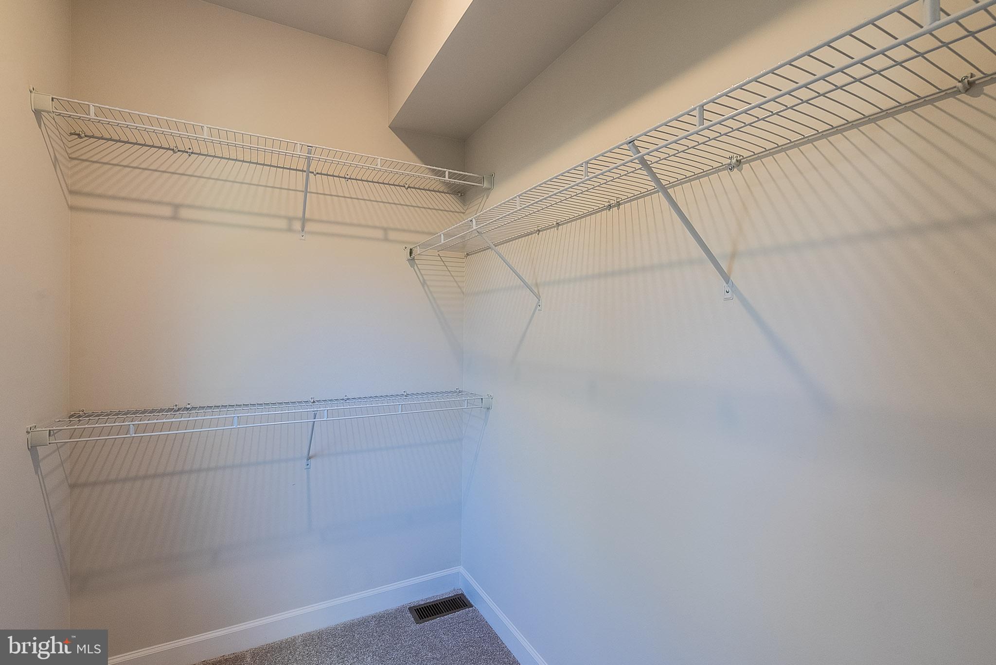 21835 Express Terrace Ashburn, VA 20147 - Photo 30 of 34