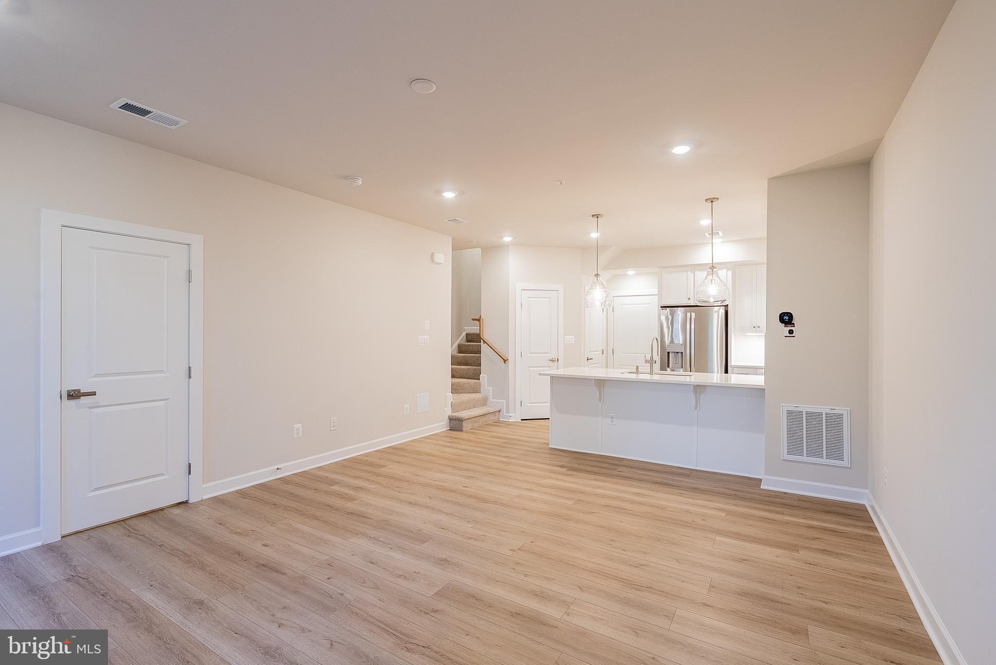 21835 Express Terrace Ashburn, VA 20147 - Photo 7 of 34