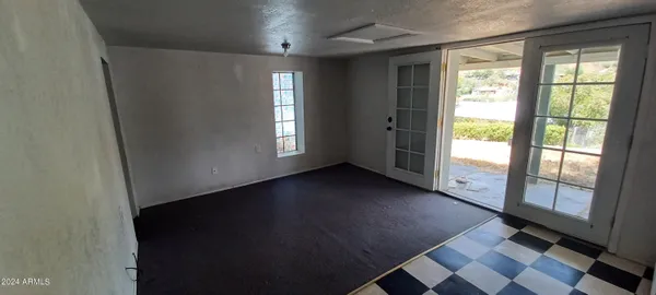 $219,500 | 5742 Central Drive, Globe, AZ 85501