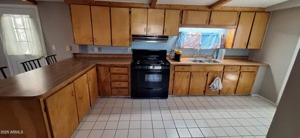$219,500 | 5742 Central Drive, Globe, AZ 85501