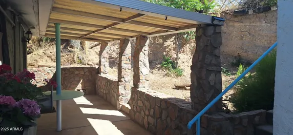 $219,500 | 5742 Central Drive, Globe, AZ 85501