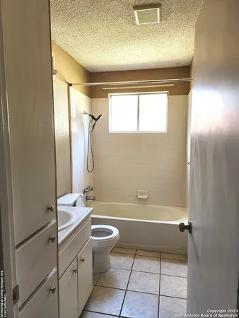 $1,300 | 308 Nell Deane Boulevard, Schertz, TX 78154