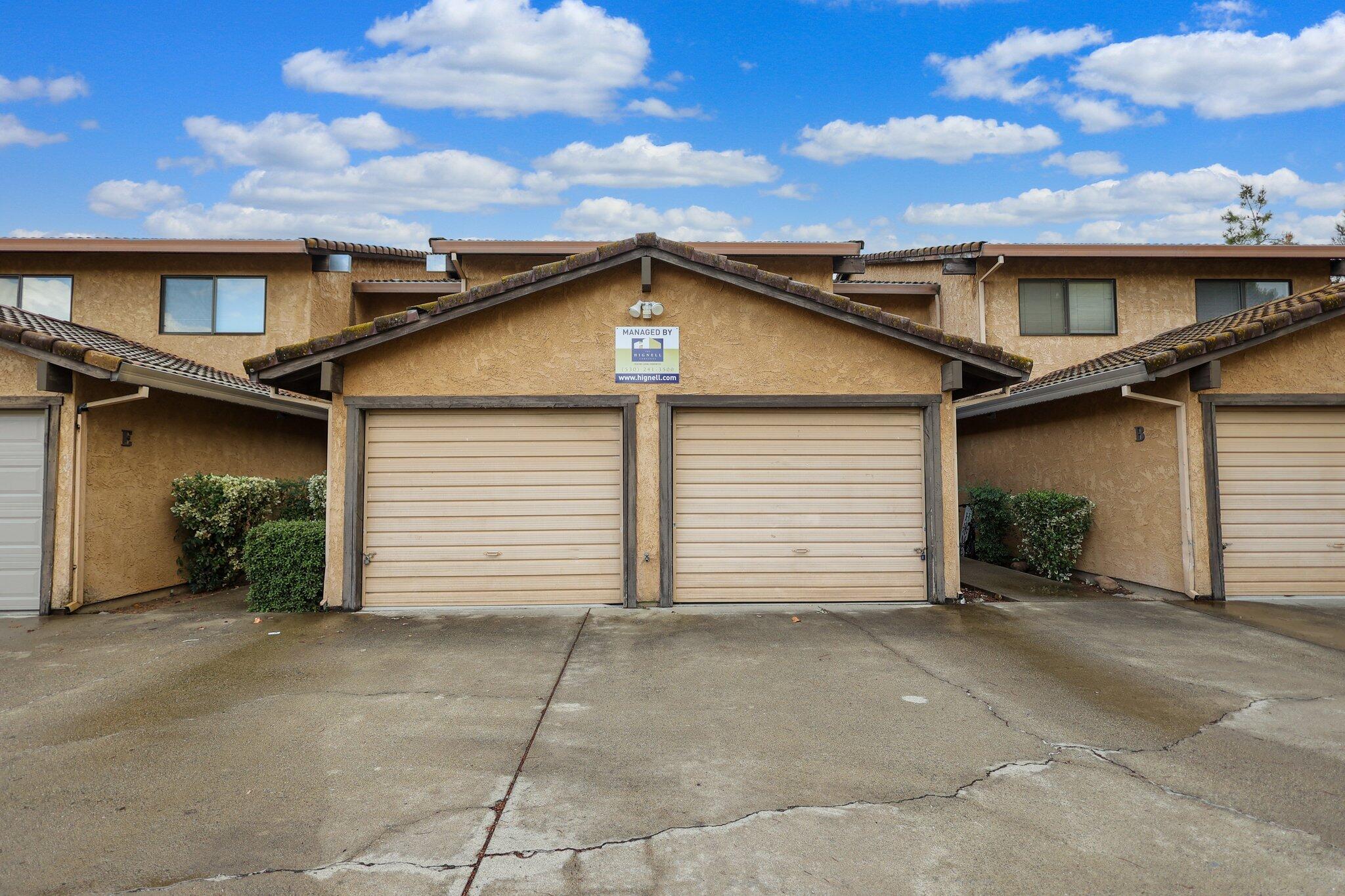1253 Brandon Court Redding, CA 96003 - Photo 7 of 19 front view of a house