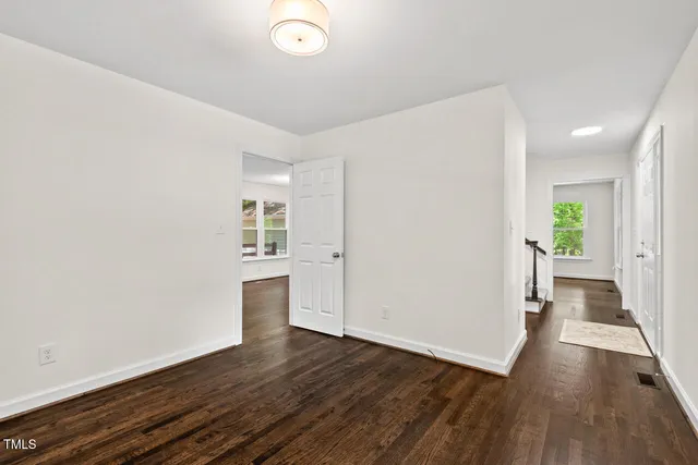 $979,900 | 120 Kingston Drive, Chapel Hill, NC 27514