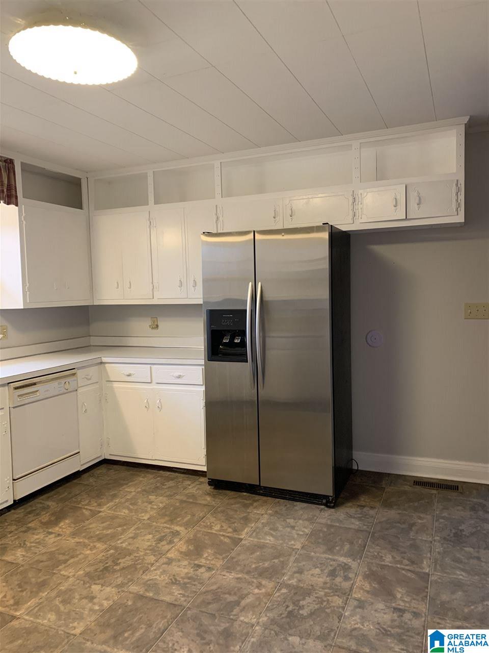 324 Shocco Springs Road Talladega, AL 35160 - Photo 10 of 28