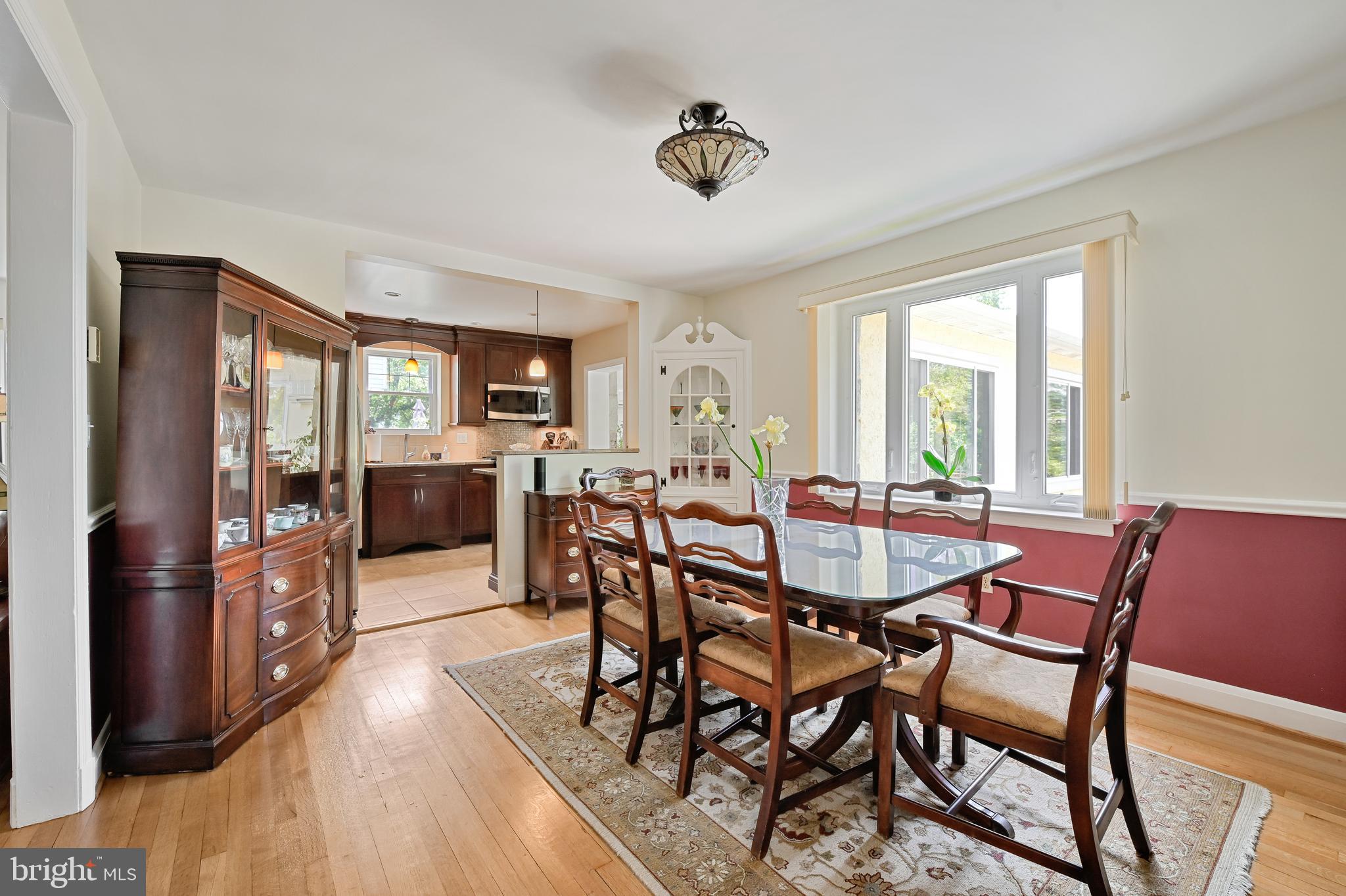 6420 Sherwood Road Baltimore, MD 21239 - Photo 12 of 49 Dining Room