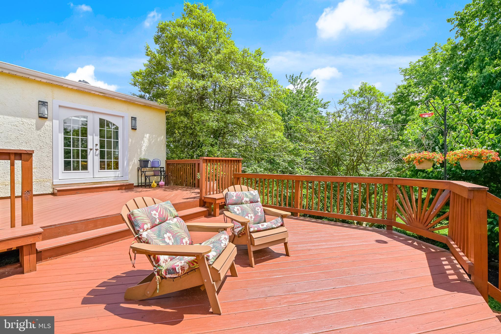 6420 Sherwood Road Baltimore, MD 21239 - Photo 41 of 49 Rear Deck
