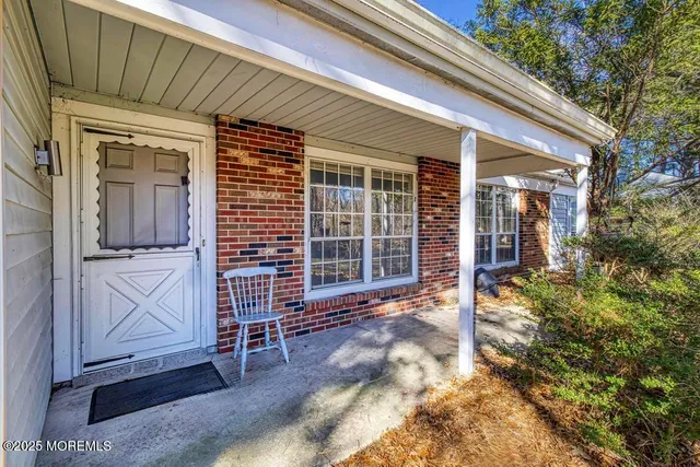 a view of a yard with an trees