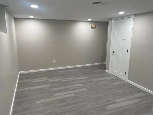 $1,000 | 18006 Wentworth Avenue, Unit 2, Lansing, IL 60438