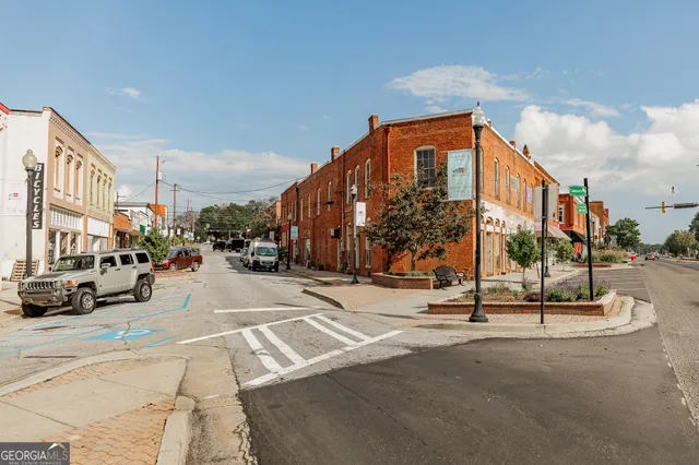 $775,000 | 174 Cherry Street, Commerce, GA 30529