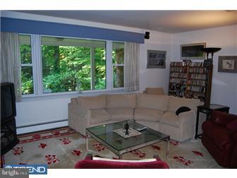 509 Oakbourne Road West Chester, PA 19382 - Photo 2 of 11 Gallery Image 2