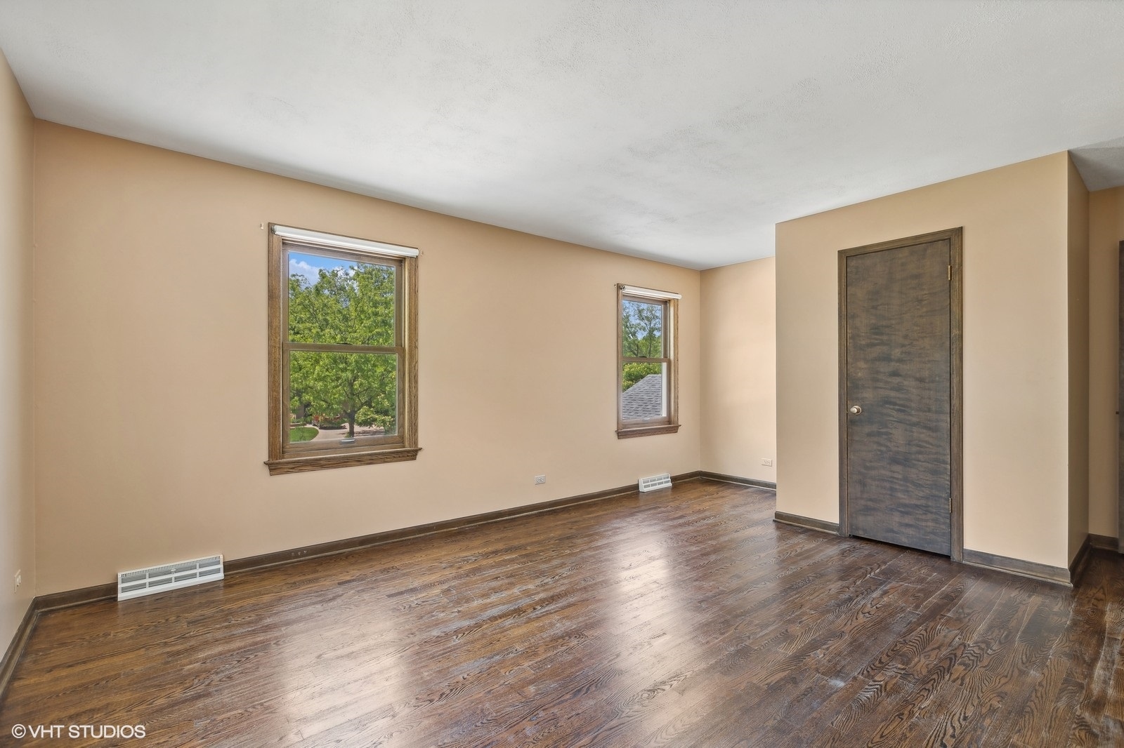 195 Old Forge Road Elgin, IL 60123 - Photo 15 of 20 Gallery Image 15