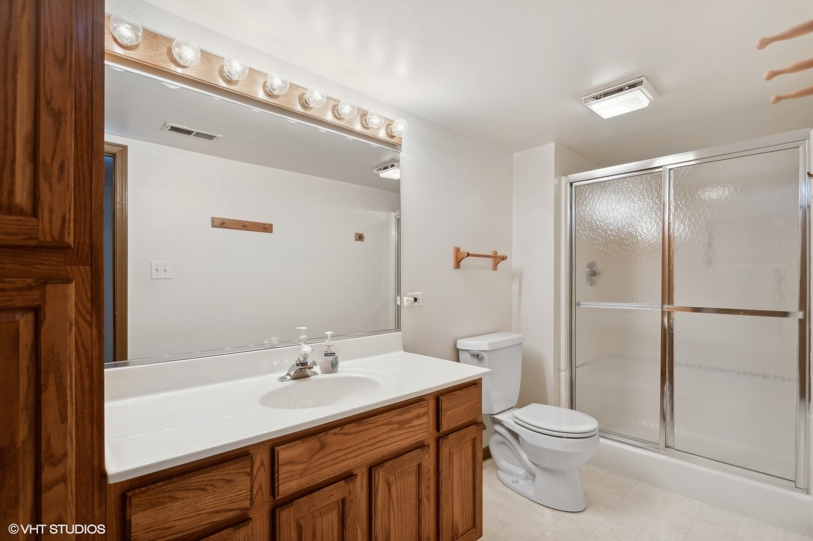 195 Old Forge Road Elgin, IL 60123 - Photo 17 of 20 Gallery Image 17