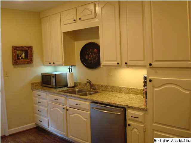 124 Dexter Avenue Birmingham, AL 35213 - Photo 5 of 29