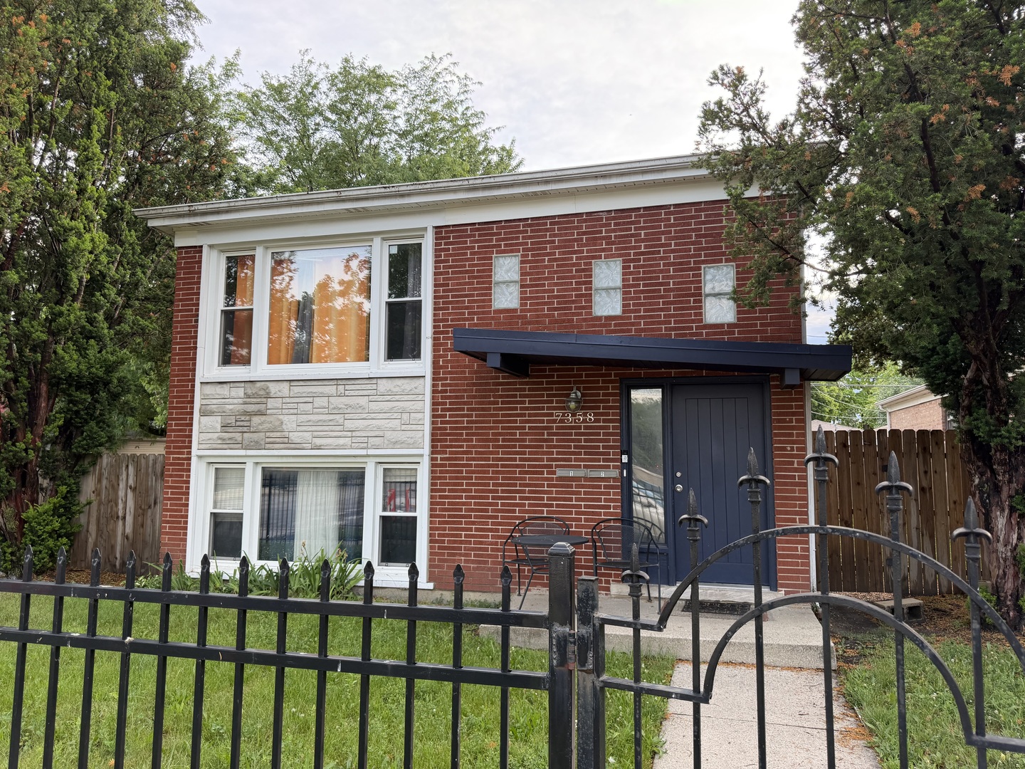 7358 South Aberdeen Street, Unit 2 Chicago, IL 60621 - Photo 1 of 7