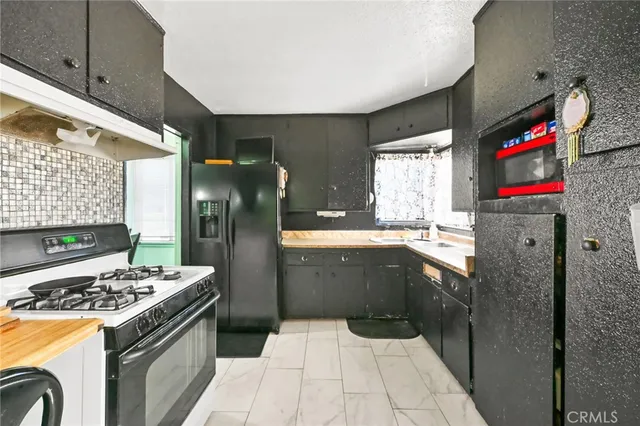 $550,000 | 803 North Grandee Avenue, Compton, CA 90220