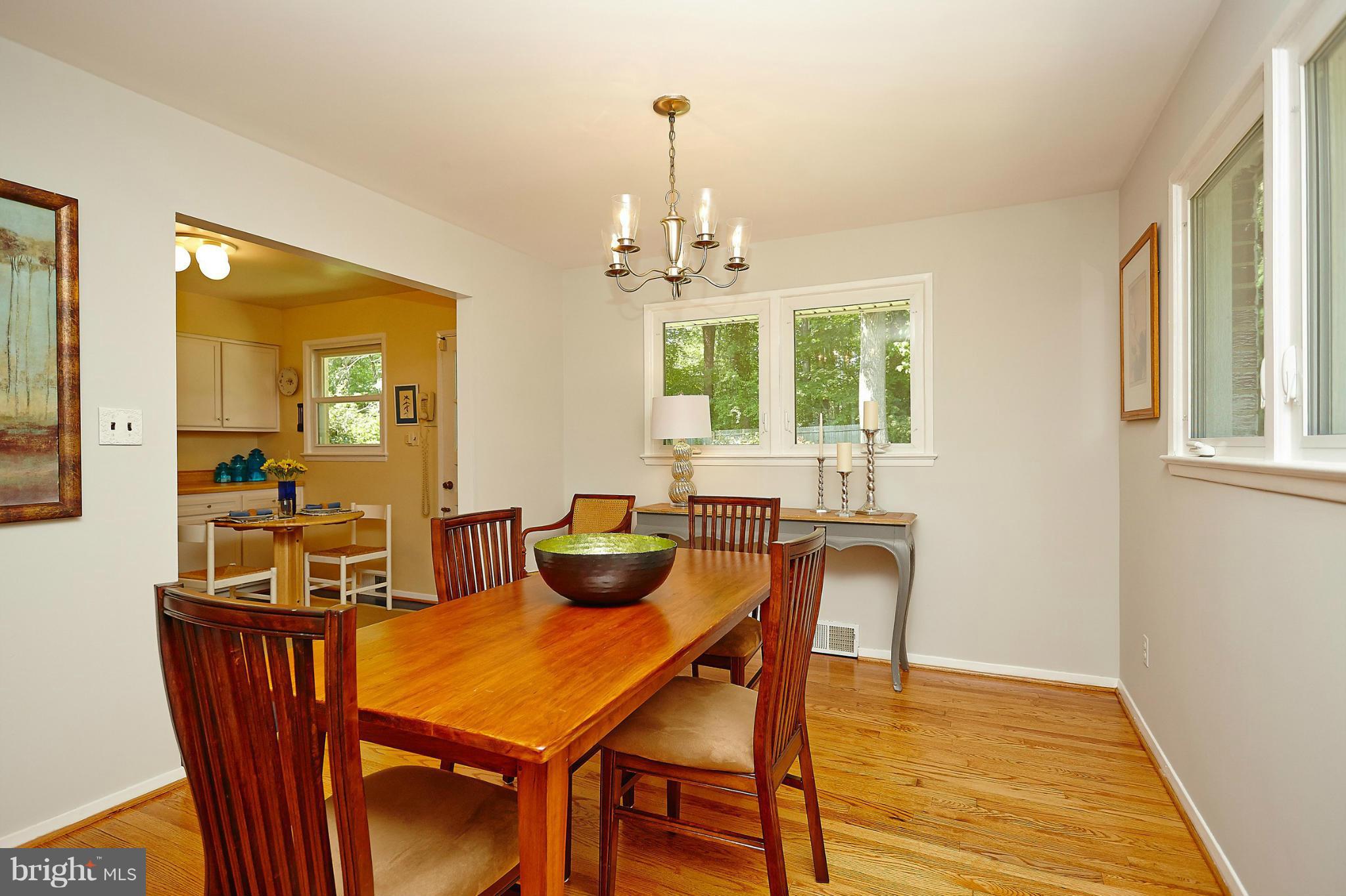 7606 Elgar Street Springfield, VA 22151 - Photo 8 of 30 Dining Room
