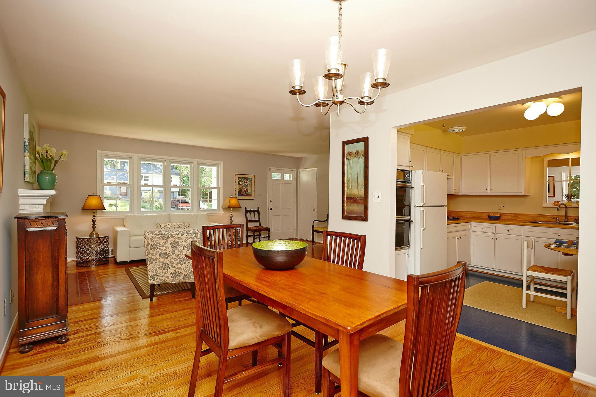 7606 Elgar Street Springfield, VA 22151 - Photo 9 of 30 Dining Room