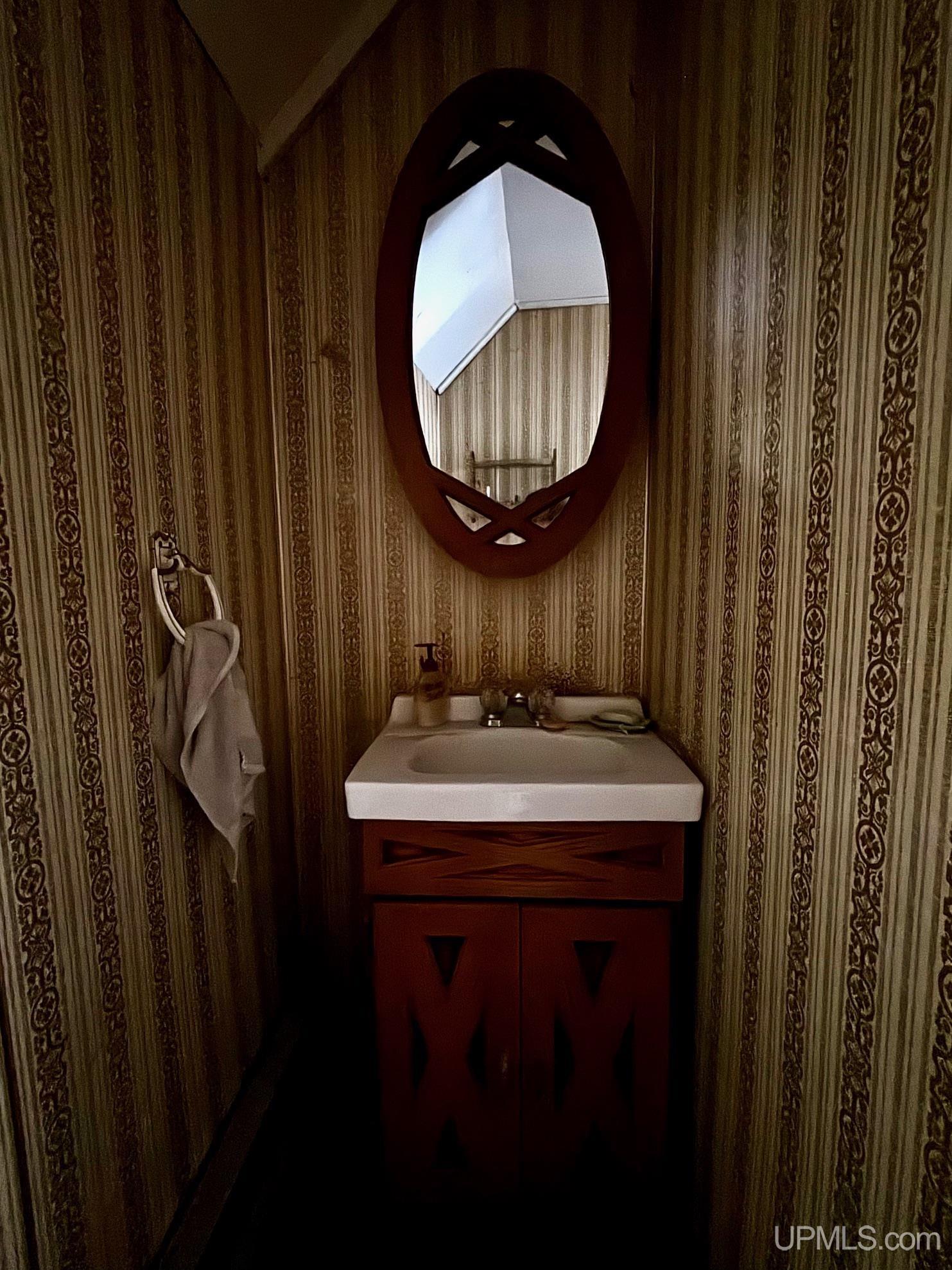 258 Hill Street Ishpeming, MI 49849 - Photo 12 of 13