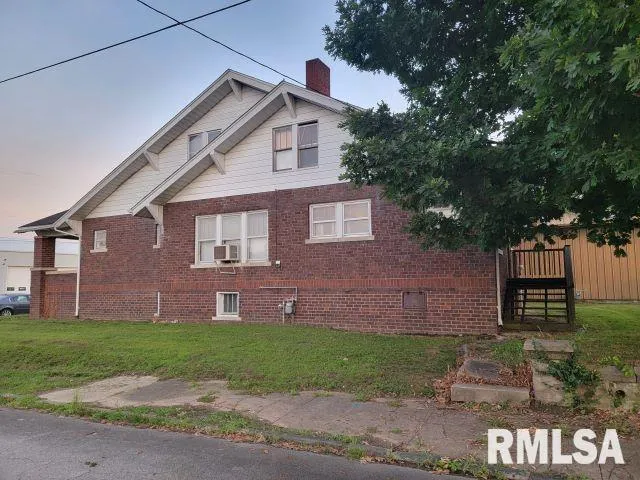 $60,000 | 101 South 6th Street, Murphysboro, IL 62966