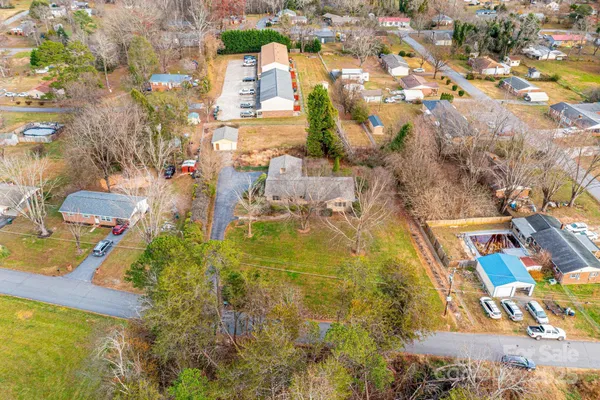 $225,000 | 325 Sheldon Street, Hudson, NC 28638