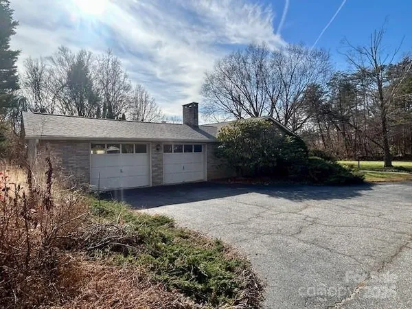 $225,000 | 325 Sheldon Street, Hudson, NC 28638