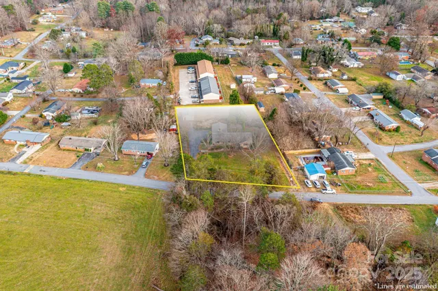 $249,900 | 325 Sheldon Street, Hudson, NC 28638