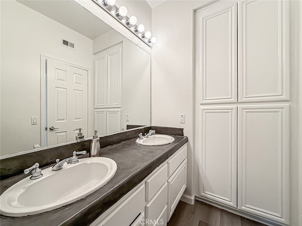 3032 Obsidian Court Simi Valley, CA 93063 - Photo 21 of 35