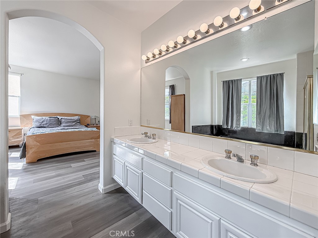 3032 Obsidian Court Simi Valley, CA 93063 - Photo 26 of 35