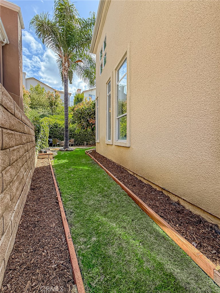 3032 Obsidian Court Simi Valley, CA 93063 - Photo 27 of 35