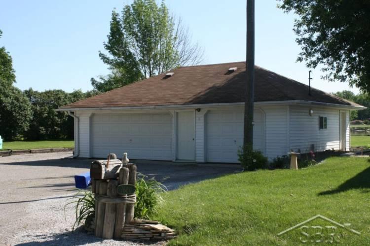 7680 Melbourne Road Saginaw, MI 48604 - Photo 12 of 25 31246721-11.JPG