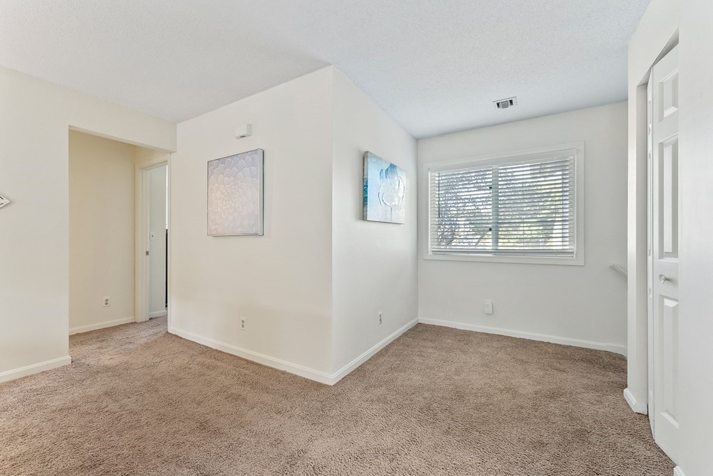 557 Nassau Drive, Unit 557 Springfield, MA 01129 - Photo 14 of 27