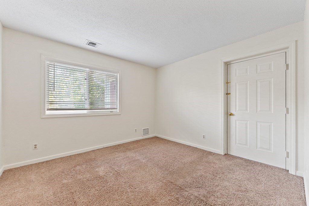 557 Nassau Drive, Unit 557 Springfield, MA 01129 - Photo 20 of 27