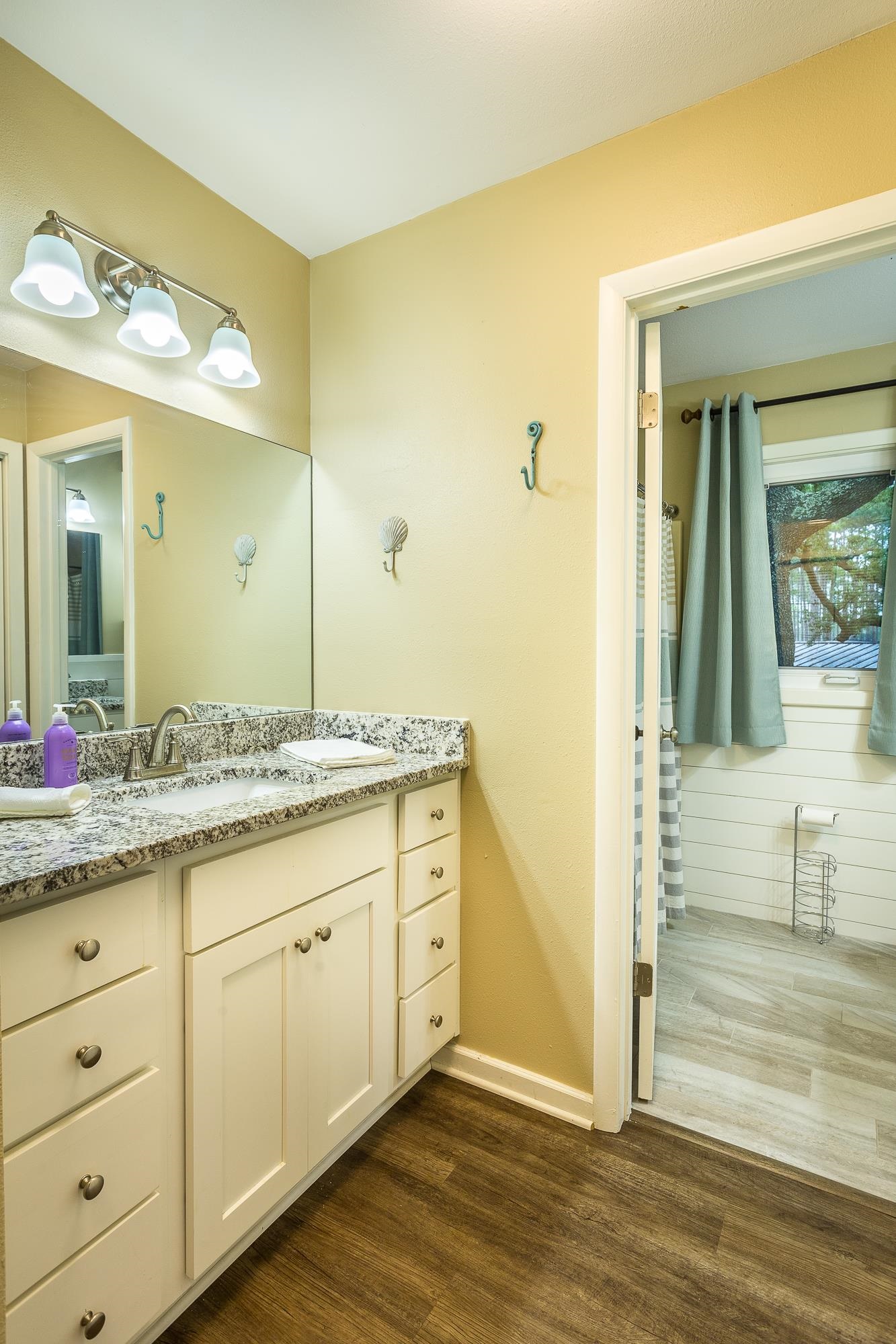 2323 Surf Road Ochlockonee Bay, FL 32346 - Photo 17 of 36 Gallery Image 17