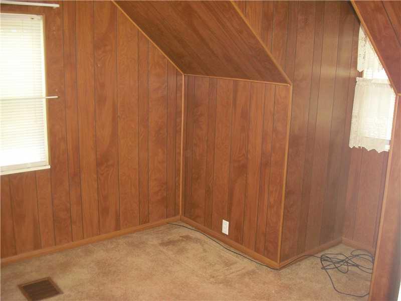 421 Marzolf Road Pittsburgh, PA 15209 - Photo 9 of 14 Bedroom. 3rd Bedroom- Upstairs