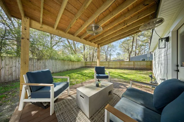 $2,600 | 914 King Richard Drive, Charleston, SC 29407