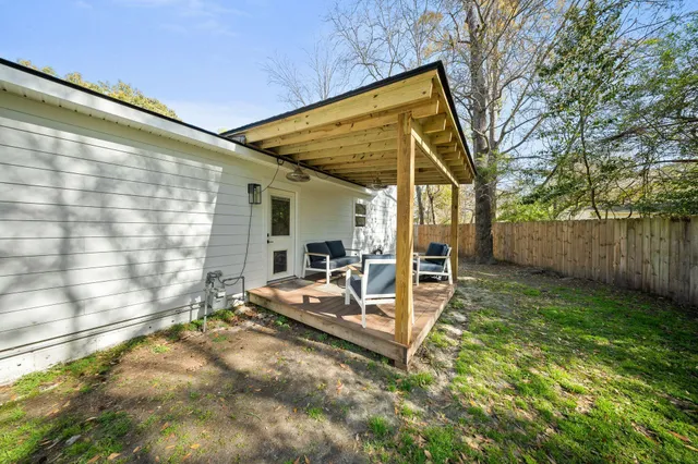 $2,600 | 914 King Richard Drive, Charleston, SC 29407