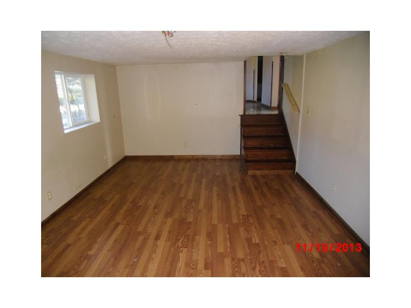941 West Stop 11 Road Indianapolis, IN 46217 - Photo 4 of 8 Gallery Image 4