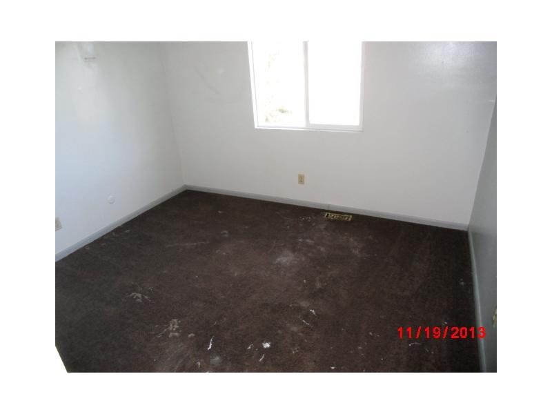 941 West Stop 11 Road Indianapolis, IN 46217 - Photo 7 of 8 Gallery Image 7