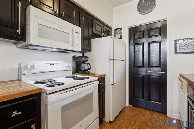 $225,000 | 404 Primrose Lane, Chesapeake, VA 23320