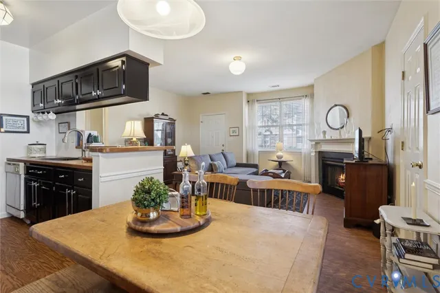 $225,000 | 404 Primrose Lane, Chesapeake, VA 23320