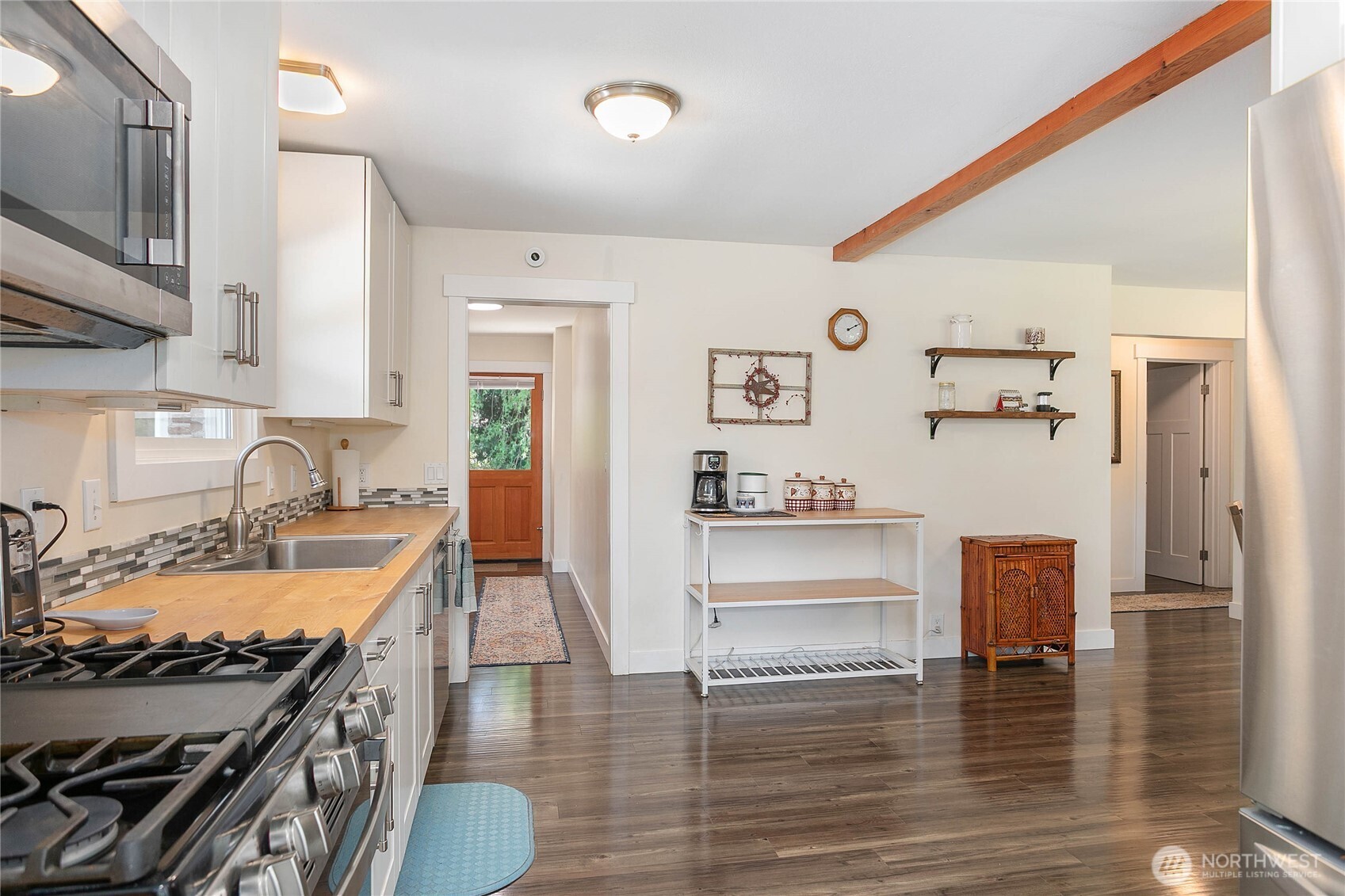 997 West Larson Road Bellingham, WA 98226 - Photo 15 of 38