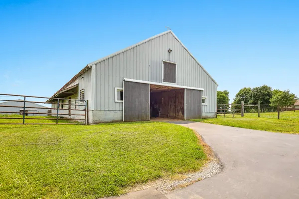 $699,000 | 5148 Hwy 49w Springfield Tn 37172, Springfield, TN 37172