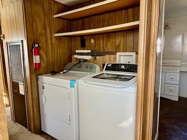 56 Contessa Lane Springfield, MA 01119 - Photo 18 of 25 a utility room with dryer and washer