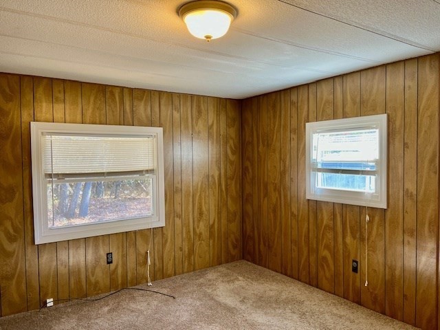 56 Contessa Lane Springfield, MA 01119 - Photo 10 of 25 a view of an entryway with a window