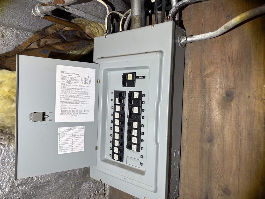 926 East Street Dedham, MA 02026 - Photo 4 of 6