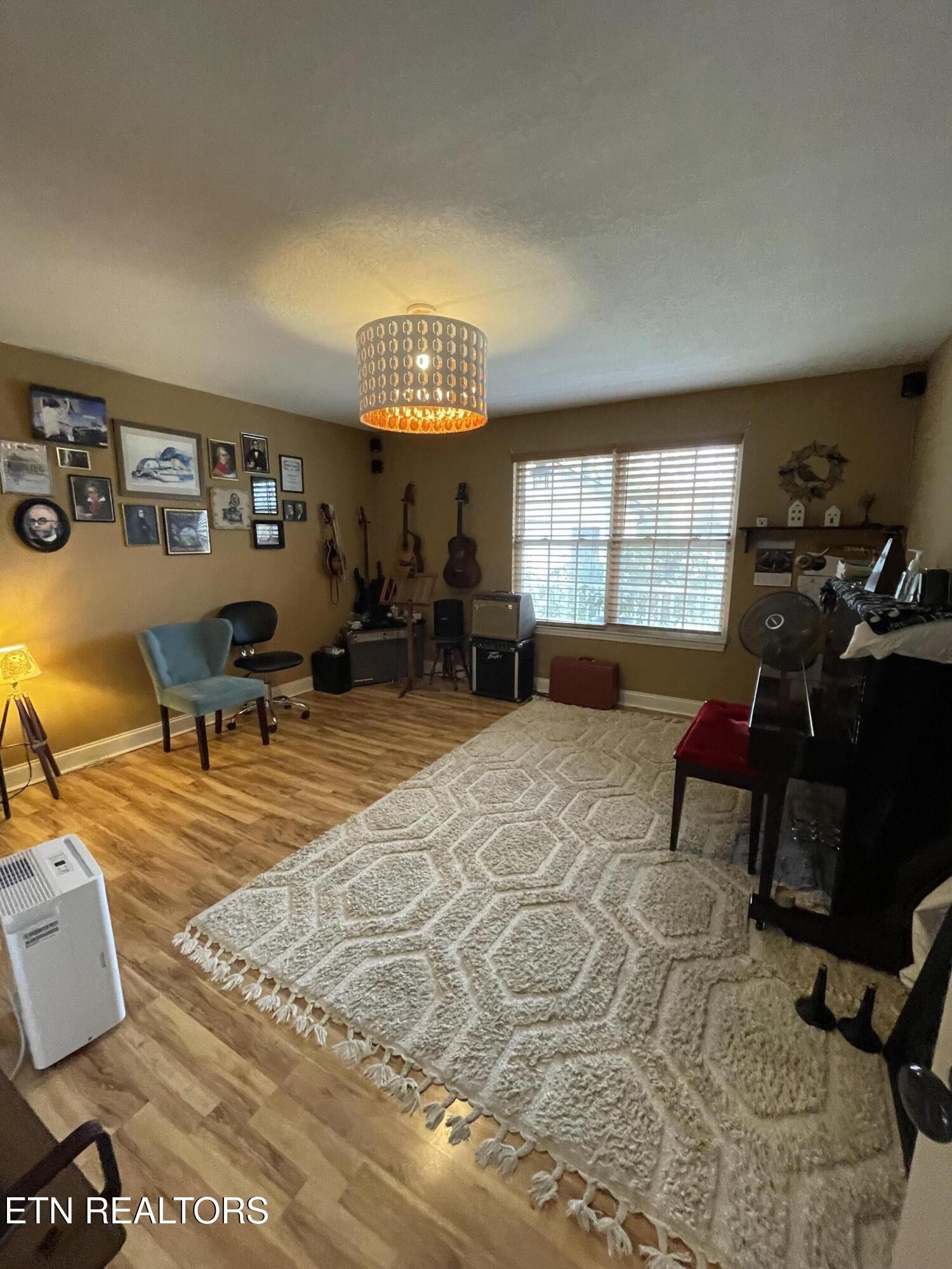 240 South Purdue Avenue Oak Ridge, TN 37830 - Photo 18 of 49
