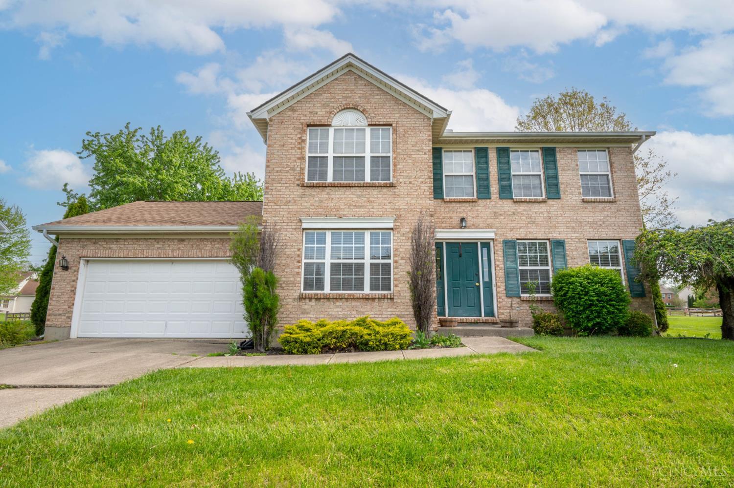 910 Hamlin Drive Maineville, OH 45039 - Photo 1 of 49