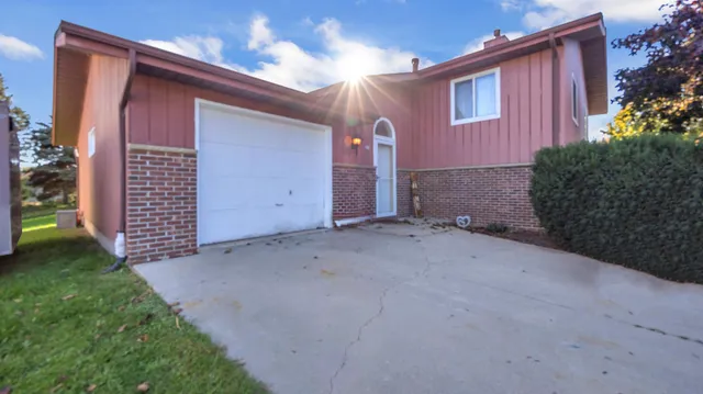 $305,000 | 261 Main Street, Unit 263, Belgium, WI 53004