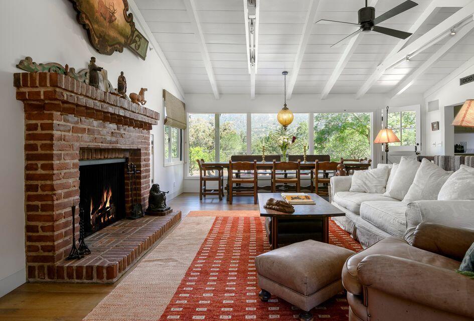 535 Barker Pass Road Montecito, CA 93108 - Photo 6 of 32 Living Room